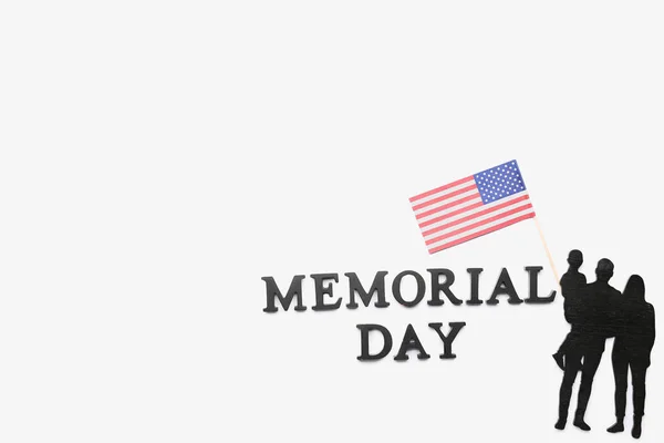 Text Memorial Day Mit Familienfigur Und Usa Flagge Auf Weißem — Stockfoto