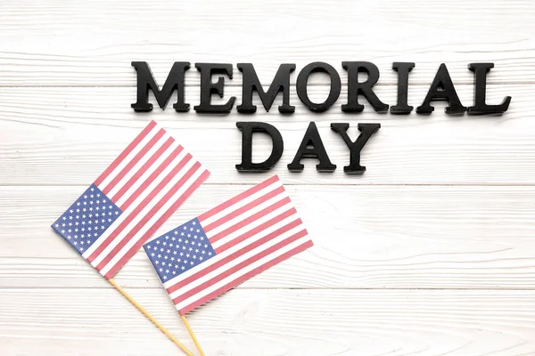 Text Memorial Day Usa Flags White Wooden Background — Stock Photo, Image