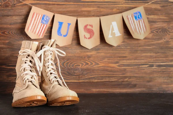 Military Boots Garland Colors Usa Flag Black Grunge Table — Stock Photo, Image
