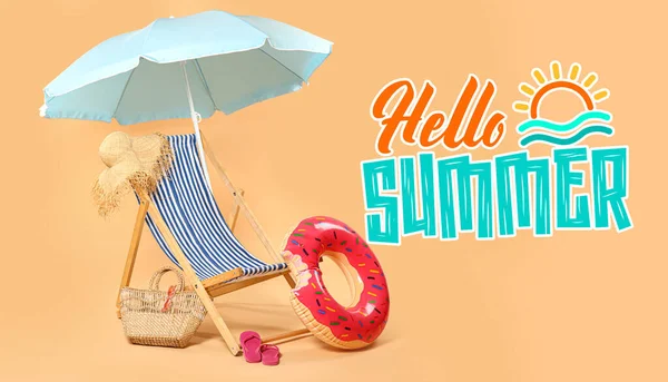 Bannière Avec Texte Hello Summer Chaise Plage Parasol Anneau Gonflable — Photo