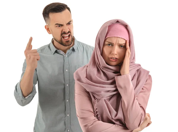 Bruised Muslim Woman Her Angry Husband White Background Domestic Violence — Stock Photo, Image