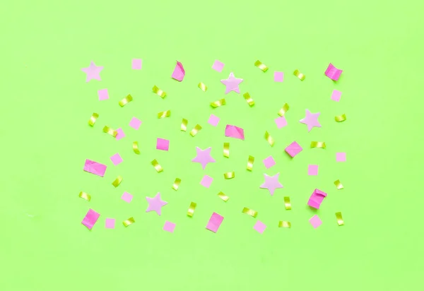 Confettis Étoiles Sur Fond Vert — Photo