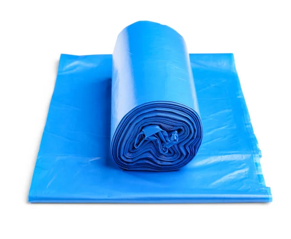 Голубой Рулон Мусорных Пакетов Изолированных Белом Фоне — стоковое фото