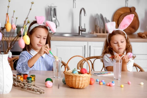 Little Girls Painting Easter Eggs Table Kitchen — Stock Photo, Image