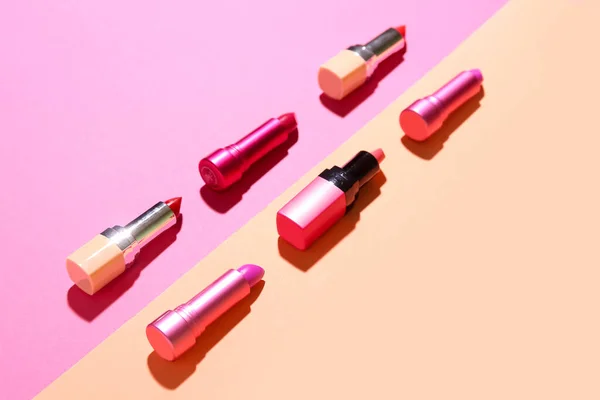 Lipsticks Roze Beige Achtergrond — Stockfoto
