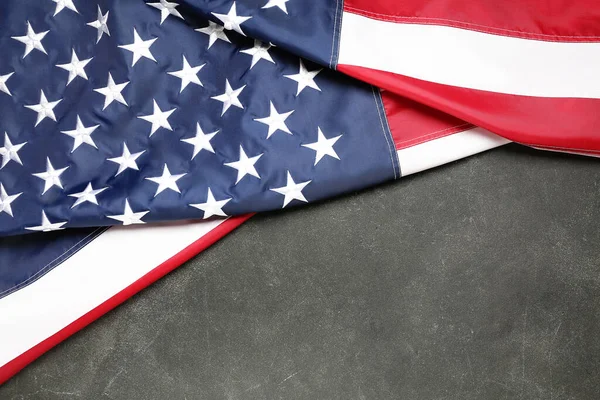 黑色背景下的美国国旗 悼念日庆祝活动 — 图库照片