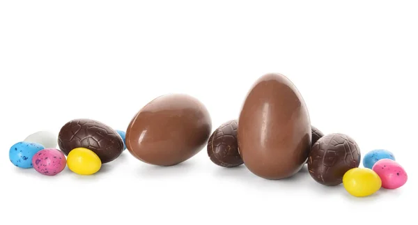 Čokoládové Velikonoční Vejce Sladké Bonbóny Izolované Bílém Pozadí — Stock fotografie