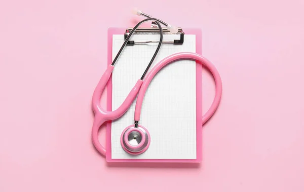 Stetoscopio Appunti Sfondo Rosa — Foto Stock