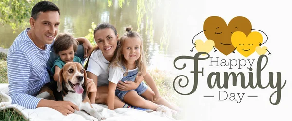 Bannière Pour Journée Famille Avec Des Personnes Heureuses Chien Reposant — Photo