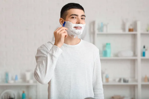 Morning Young Man Shaving Bathroom — Stockfoto