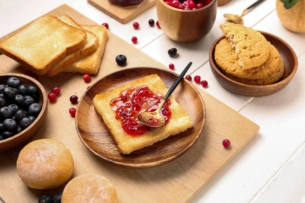 Plate Tasty Toast Jam Light Wooden Background — Stock Photo, Image
