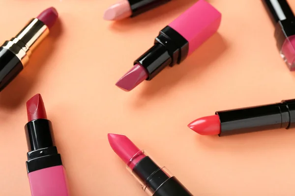 Set Van Verschillende Lippenstiften Kleur Achtergrond Close — Stockfoto