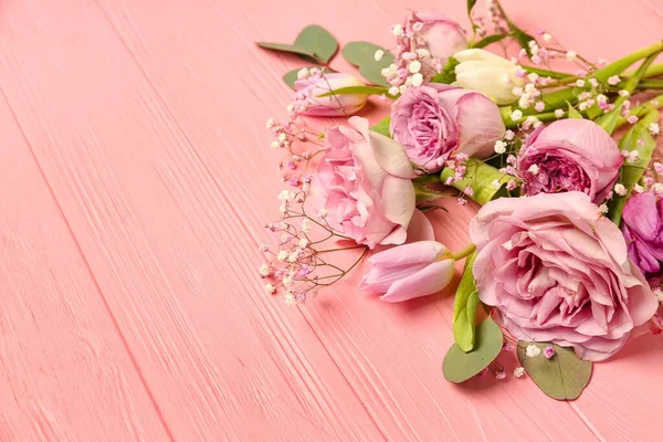 Beautiful Flowers Pink Wooden Background Closeup — Stock Photo, Image