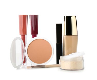 beyaz zemin üzerine Dekoratif kozmetik