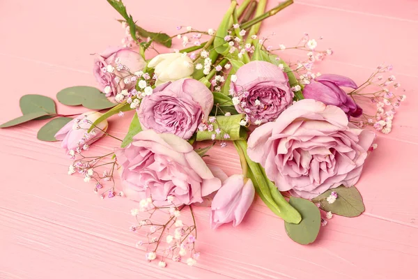 Beautiful Flowers Pink Wooden Background Closeup — Stock Photo, Image