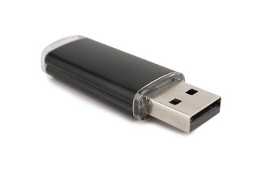 Beyaz arkaplanda siyah USB flash disk