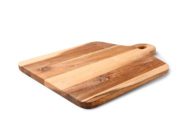 Beyaz arka planda yeni ahşap mutfak tahtası