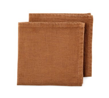 Beyaz arka plan üzerinde izole katlanmış peçeteler