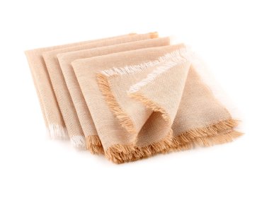 Beyaz arkaplanda yeni kumaş peçeteler