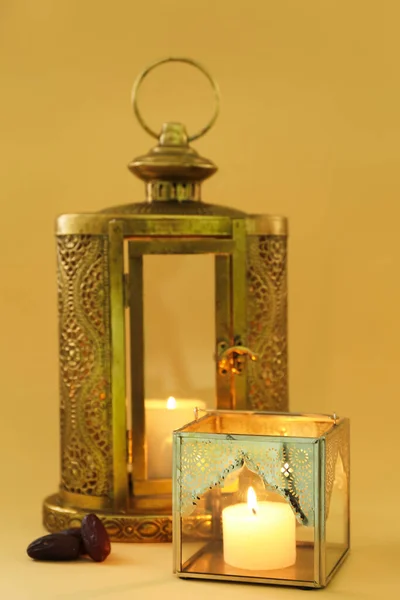 Muslim Lamps Burning Candles Dates Color Background — Stock Photo, Image