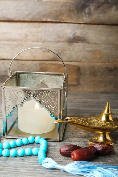 Muslim Lamps Prayer Beads Dates Wooden Background — Stock Photo, Image