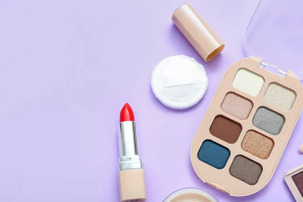 Eyeshadows Lipstick Lilac Background Closeup — Stock Photo, Image