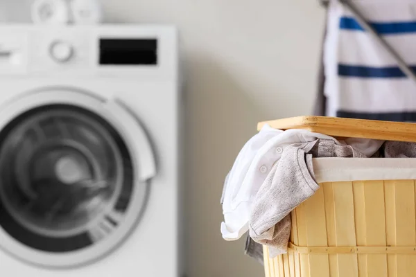 Basket Dirty Clothes Laundry Room Closeup — Stock Photo, Image