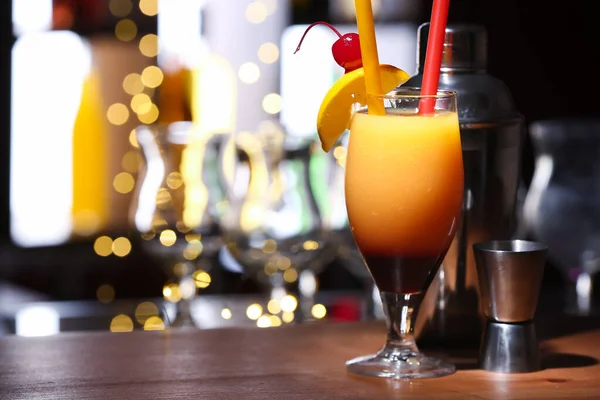Copa Sabroso Tequila Sunrise Agitador Mesa Bar —  Fotos de Stock