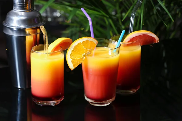 Glasses Delicious Tequila Sunrise Shaker Table — Stock Photo, Image