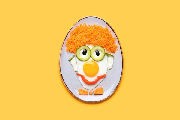 Plate Funny Children Breakfast Shape Clown Orange Background — Stock Photo, Image