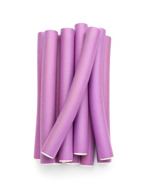 Beyaz arka plan üzerinde izole saç curlers