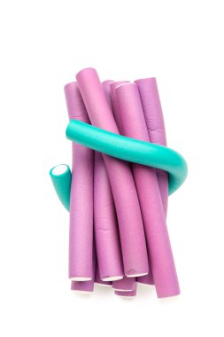 Beyaz arka plan üzerinde izole saç curlers