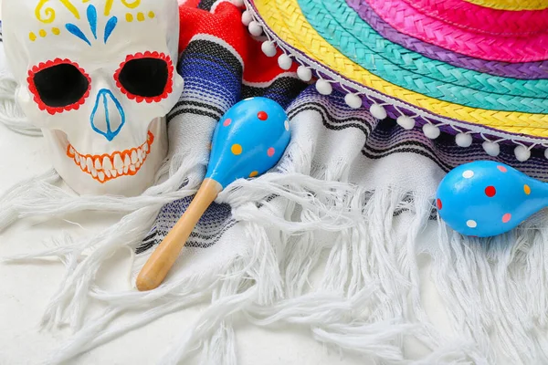 Mexican Maracas Painted Skull Sombrero Hat Serape White Background Closeup — Stock Photo, Image