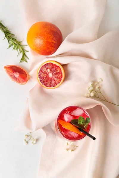 Glass Tasty Blood Orange Lemonade Fresh Fruits Light Background — Stock Photo, Image