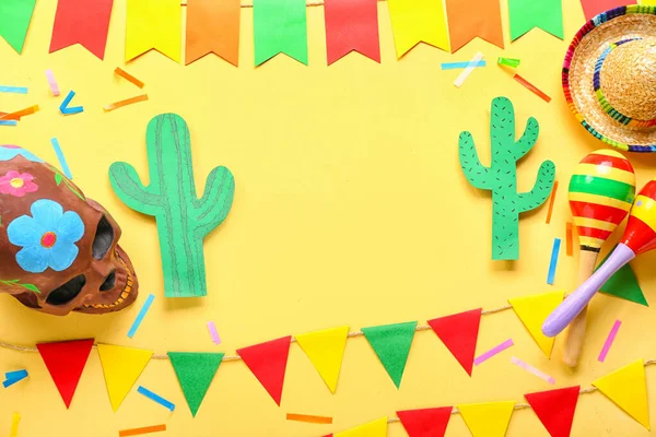 Rahmen Aus Mexikanischen Symbolen Mit Flaggen Auf Gelbem Hintergrund — Stockfoto