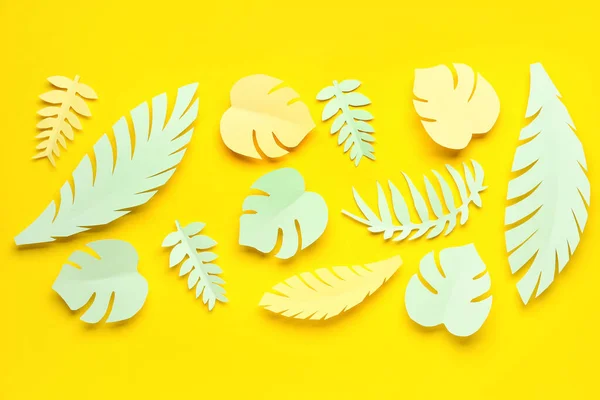 Paper Tropical Leaves Yellow Background — Stock Photo, Image