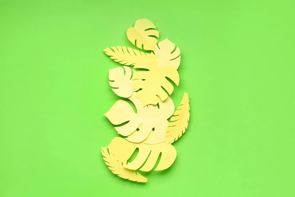 Yellow Paper Tropical Leaves Green Background — Stock Photo, Image