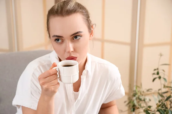 Thoughtful Young Woman Cup Coffee Sitting Sofa Home Closeup — Stock Photo, Image