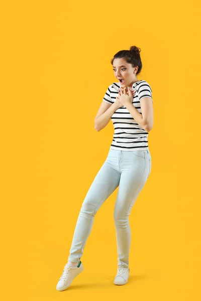 Scared Young Woman Yellow Background — Stock Photo, Image