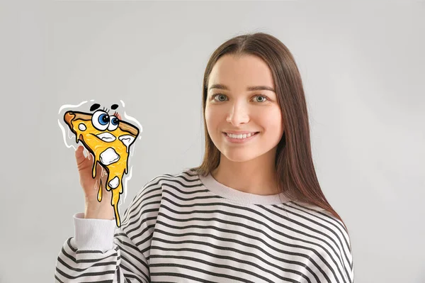 Mooie Jonge Vrouw Met Plak Grappige Pizza Grijze Achtergrond — Stockfoto