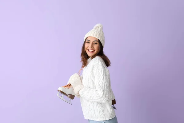 Pretty Young Woman Ice Skates Lilac Background — Stock Photo, Image