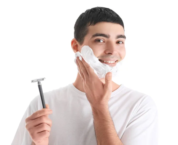 Νεαρός Άνδρας Ξυρίζεται Λευκό Φόντο — Φωτογραφία Αρχείου
