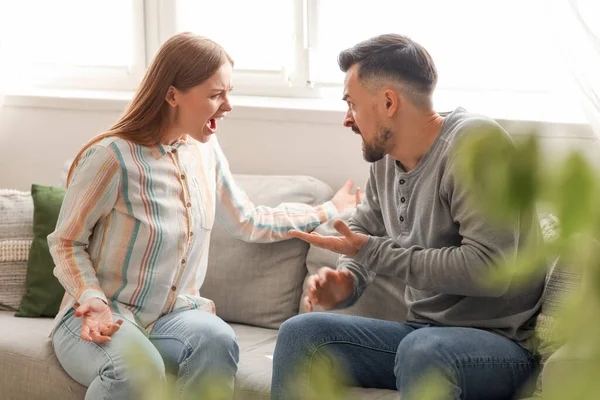 Angry Young Couple Quarreling Home Domestic Violence Concept — Stock Photo, Image