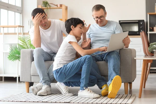 Happy Little Boy His Dad Grandfather Using Laptop Home — Stock Photo, Image
