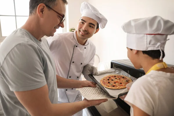 Little Boy His Dad Grandfather Taking Pizza Oven Kitchen — Stock Photo, Image