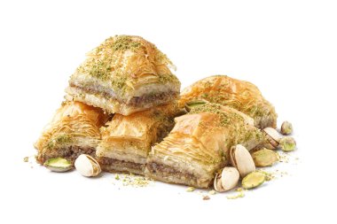 Beyaz arka planda izole edilmiş lezzetli baklava, yakın plan