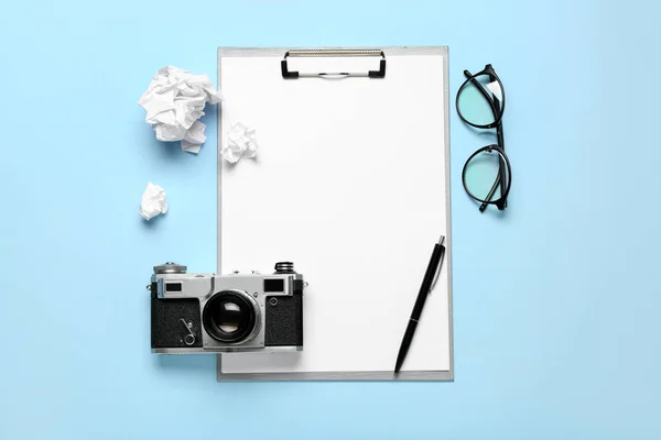Clipboard Photo Camera Eyeglasses Crumpled Paper Blue Background — Stock Photo, Image