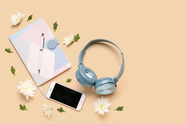 Composition Modern Headphones Mobile Phone Notebook Flowers Color Background — Stock Photo, Image