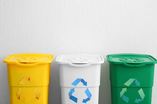 Different Garbage Bins Recycling Symbol White Wall — Stock Photo, Image