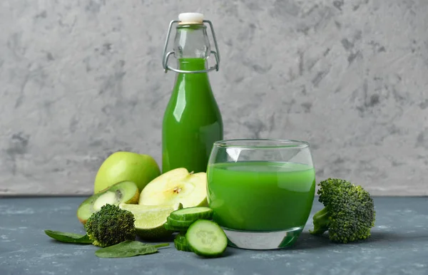 Glass Tasty Green Juice Dark Grunge Table — Stock Photo, Image